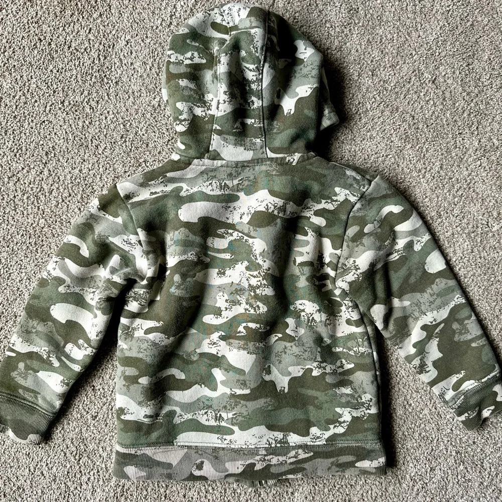 Carhartt Toddler Green Camo Hoodie - Picture 6 of 7